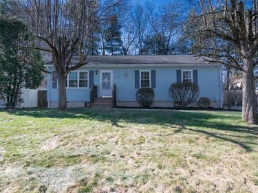 19 Marmon Court, Springfield, MA 01129