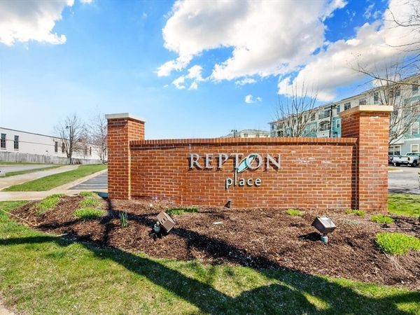 4 Repton Cir, Unit 4105, Watertown, MA 02472