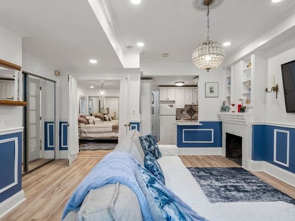 171 Beacon St, Unit B2, Boston, MA 02116