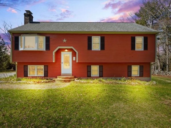 500 Wareham St, Middleboro, MA 02346