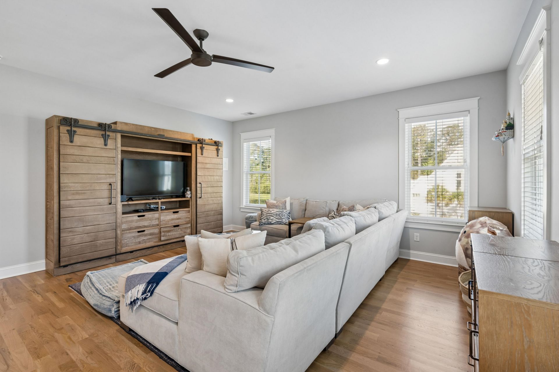 3735 Goodwater Street Photo 75