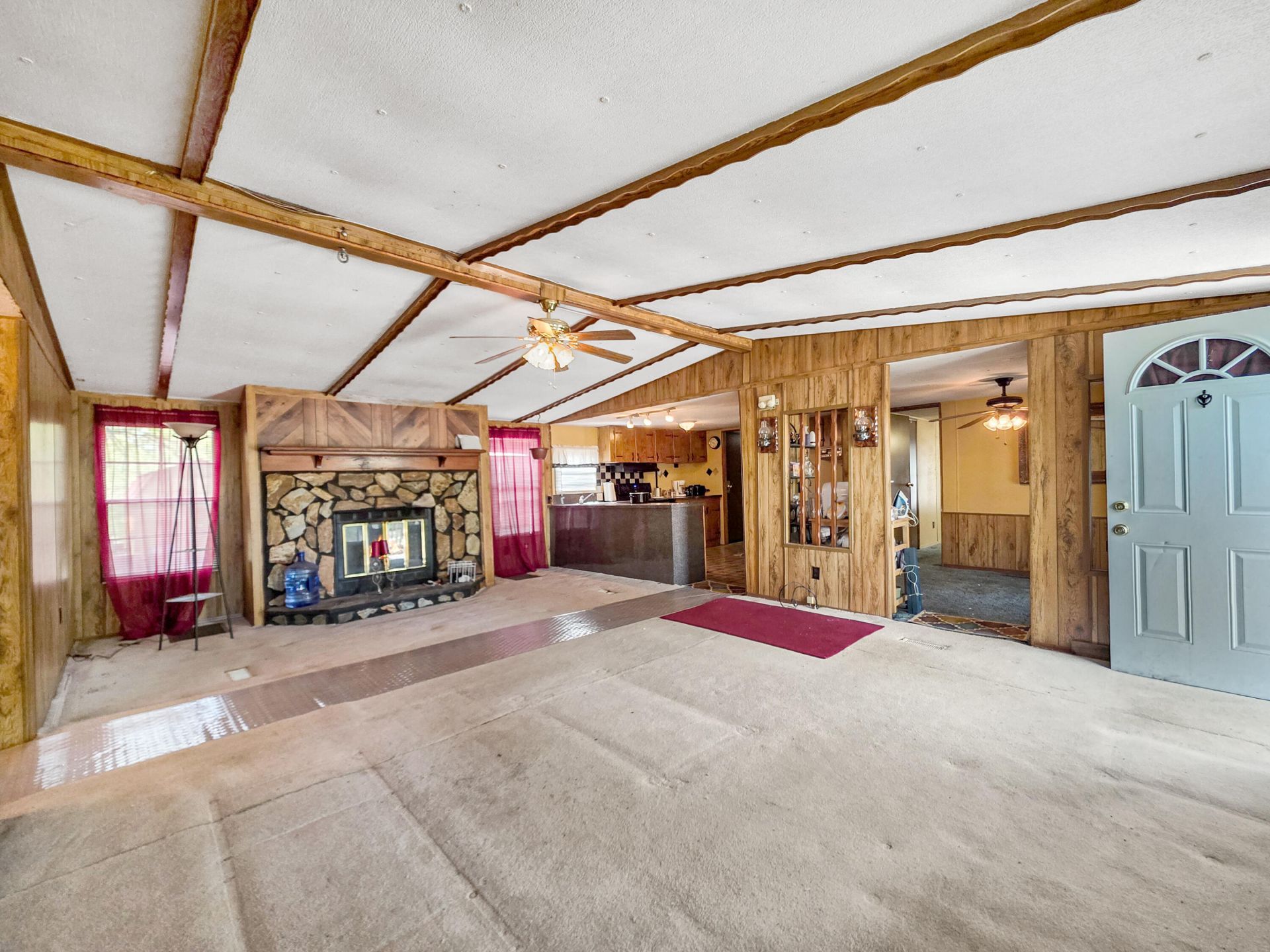 1115 S Highway 6 Photo 20