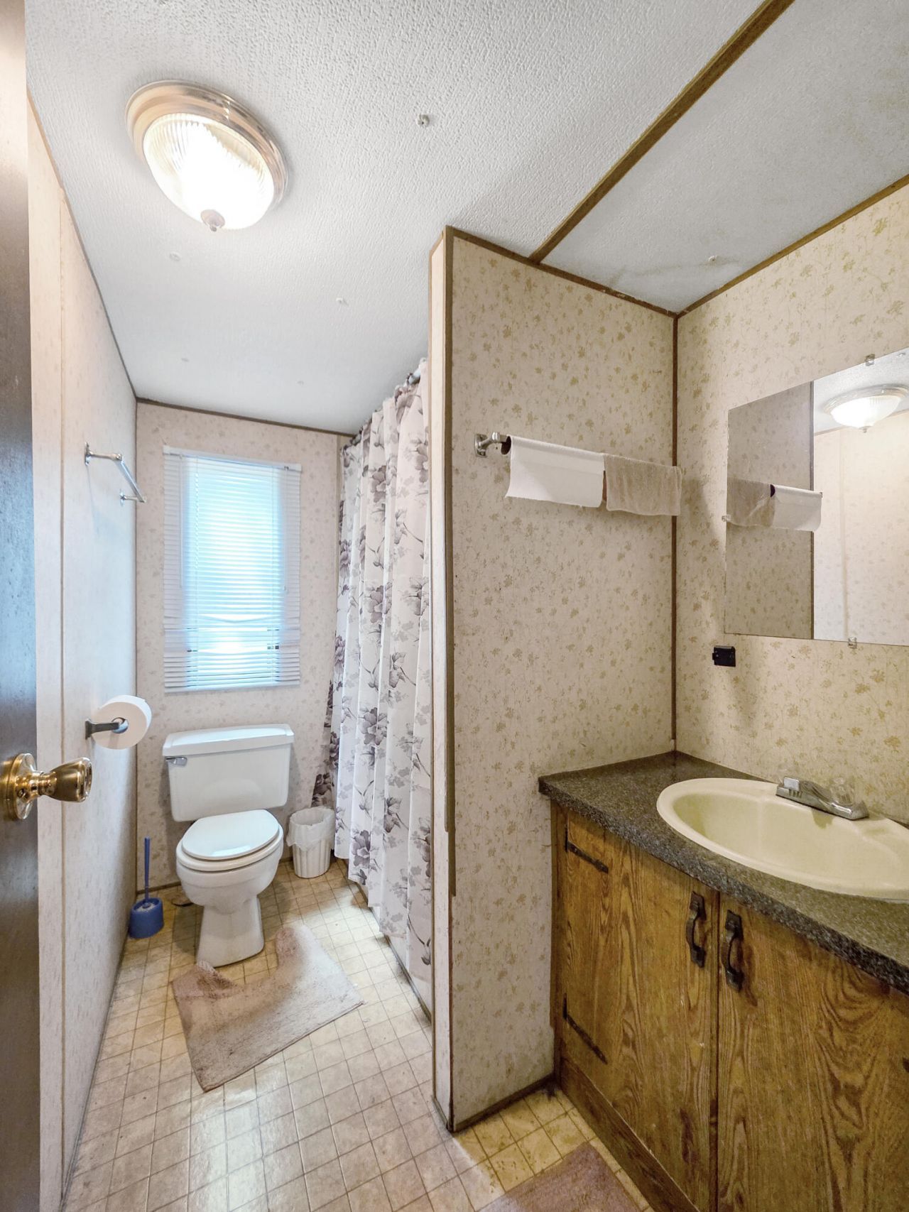 1115 S Highway 6 Photo 33