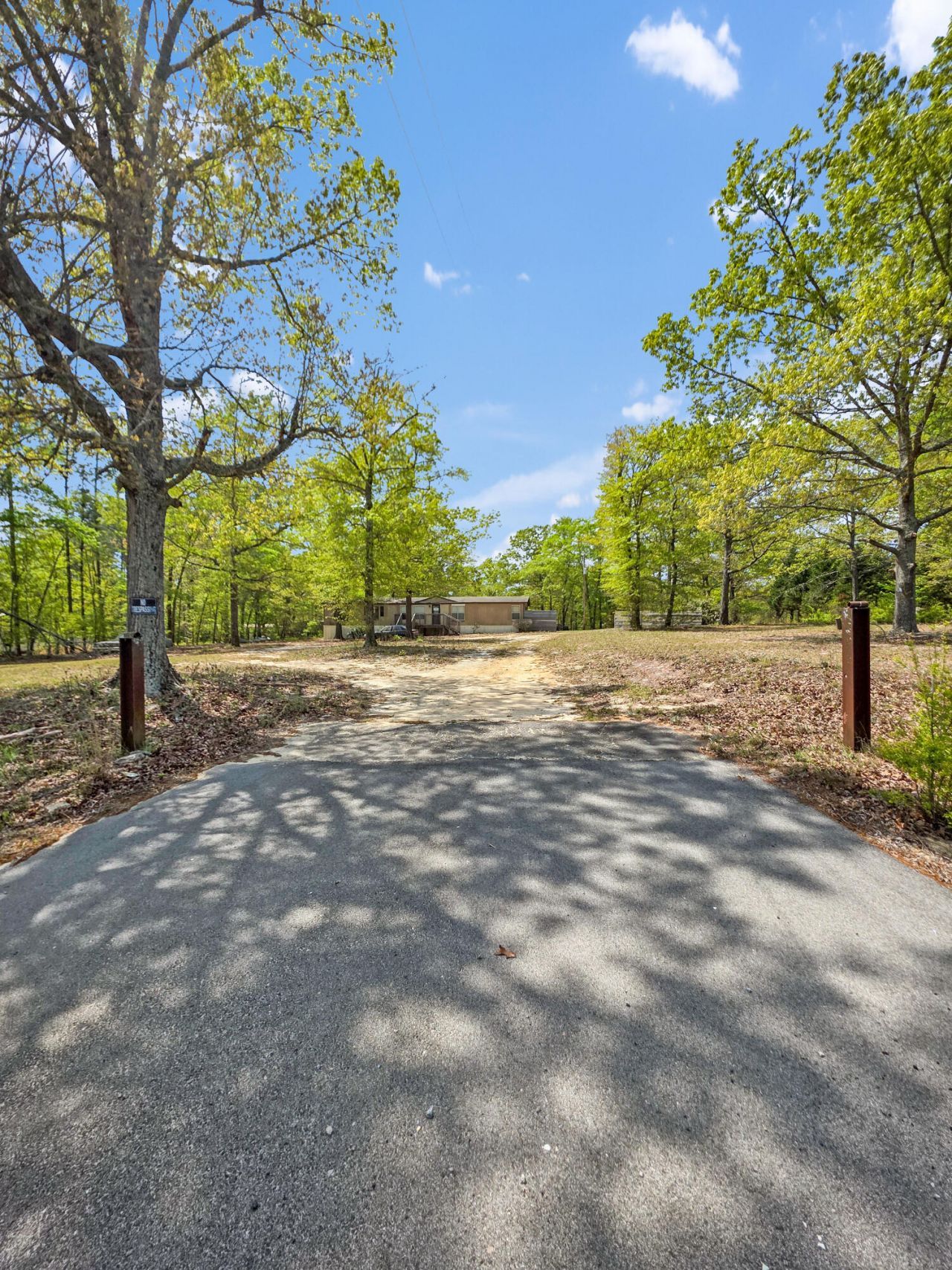 1115 S Highway 6 Photo 7