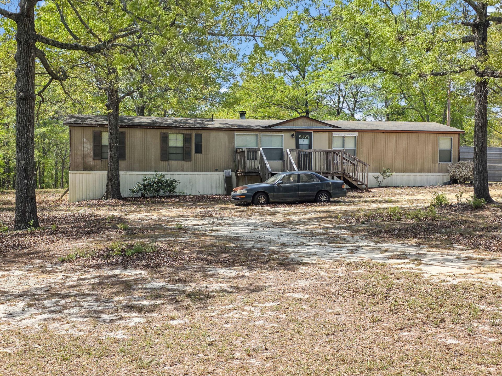 1115 S Highway 6 Photo 9