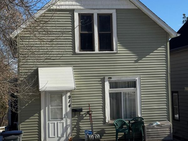 914 N 59th Avenue W, Duluth, MN 55807