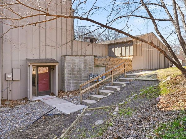 1812 Yuma Lane N, Plymouth, MN 55447