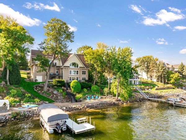 5670 Fairlawn Shores Trail SE, Prior Lake, MN 55372