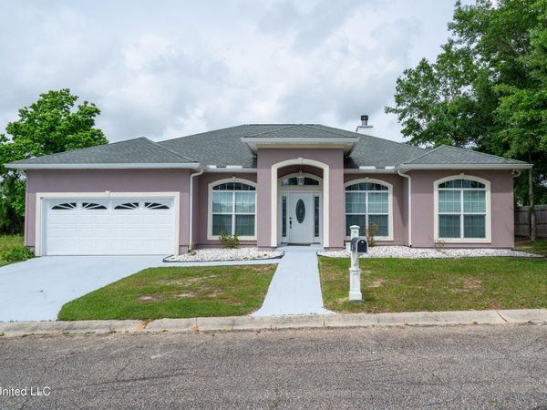 24 Pelican Cove Lane, Long Beach, MS 39560