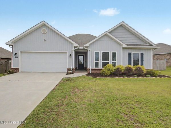 15200 Windmill Ridge Parkway, D'Iberville, MS 39540