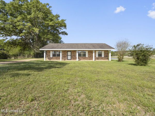371 Price Road, Perkinston, MS 39573