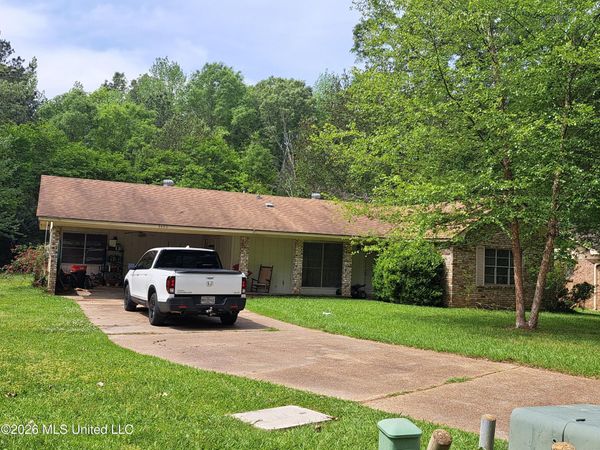 3443 Beaumont Drive, Pearl, MS 39208