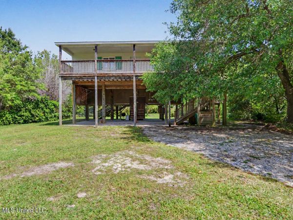 221 Clara Street, Bay Saint Louis, MS 39520