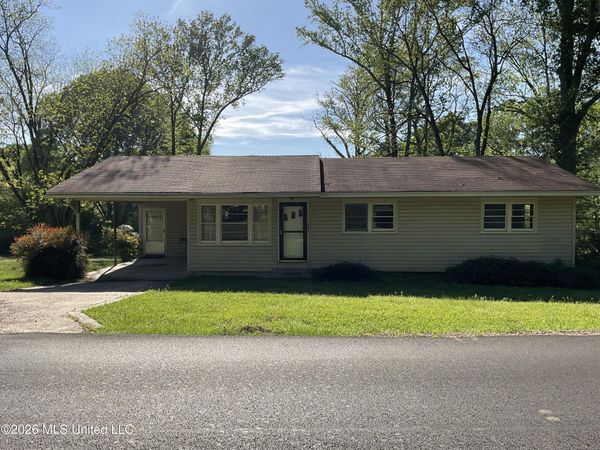 603 N Oak Avenue, Braxton, MS 39044