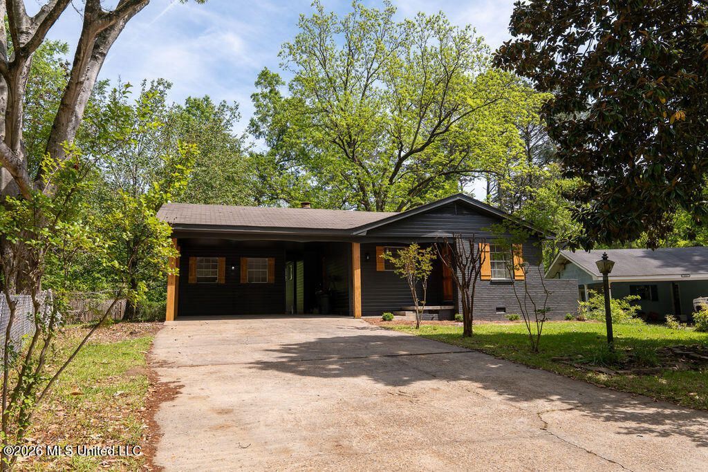 159 Pimlico Place, Jackson, MS 39211 Main Photo