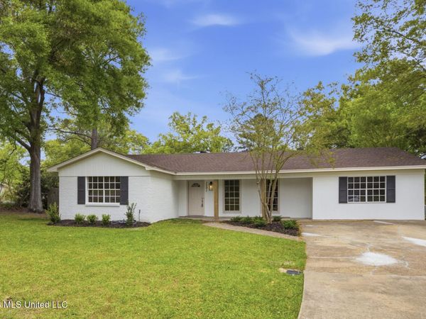 1501 Arlington Street, Clinton, MS 39056