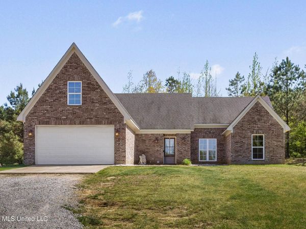 102 Fawn Trail, Coldwater, MS 38618