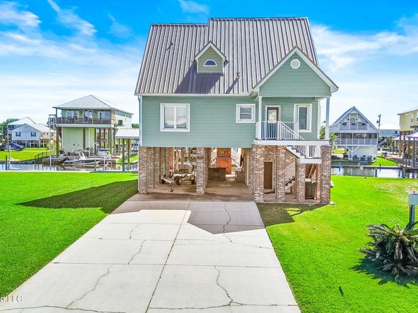 11126 Tahiti Street, Bay Saint Louis, MS 39520