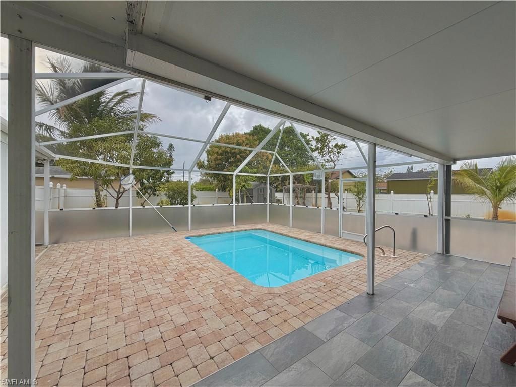1821 Winkler Ave, Fort Myers, FL 33901 Photo