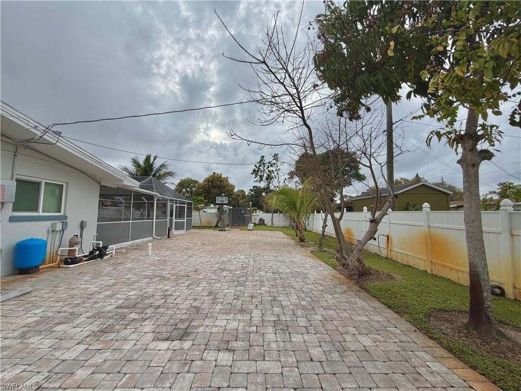 1821 Winkler Ave, Fort Myers, FL 33901 Photo