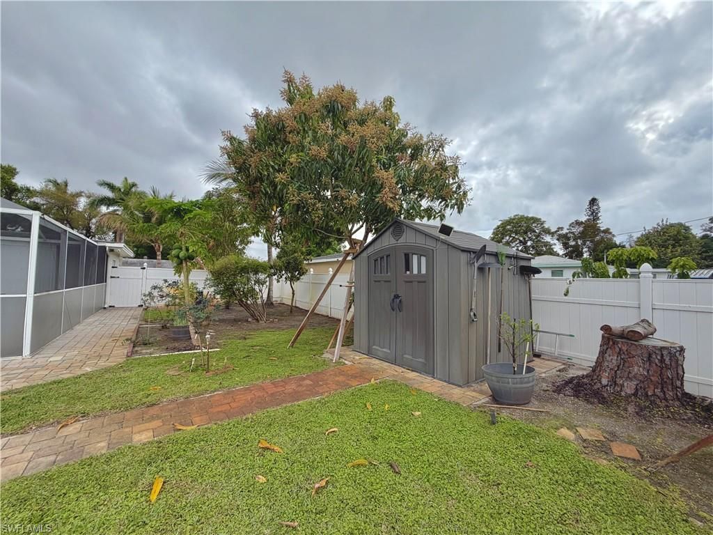 1821 Winkler Ave, Fort Myers, FL 33901 Photo