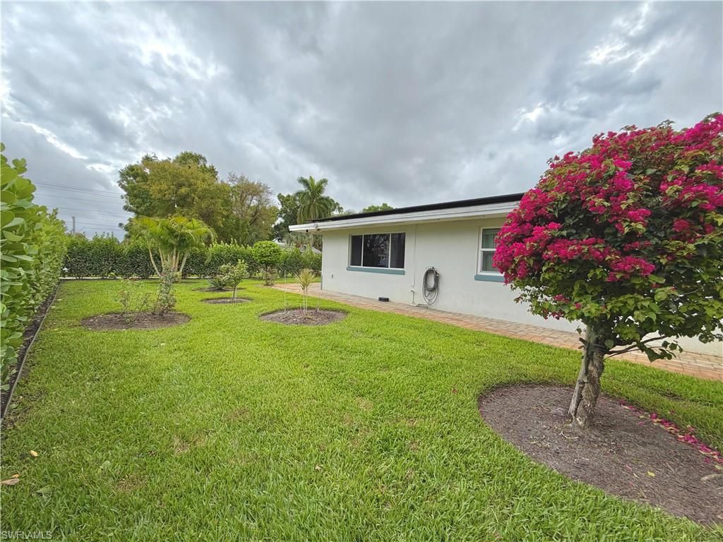 1821 Winkler Ave, Fort Myers, FL 33901 Photo