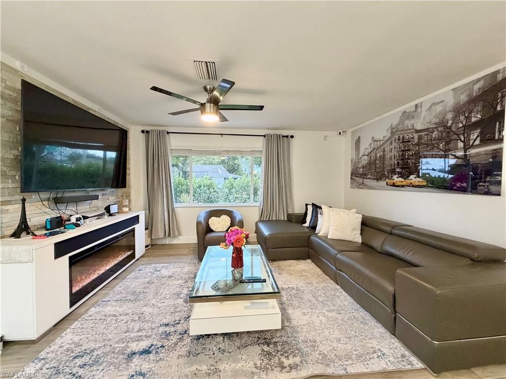 1821 Winkler Ave , Fort Myers, FL 33901 Photo