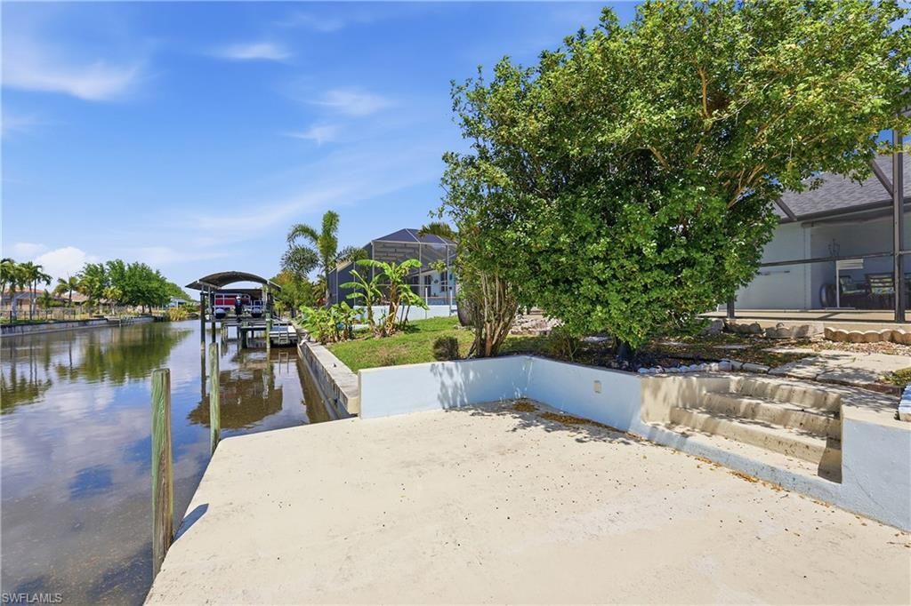 218 SE 2nd Ave, Cape Coral, FL 33990 Photo