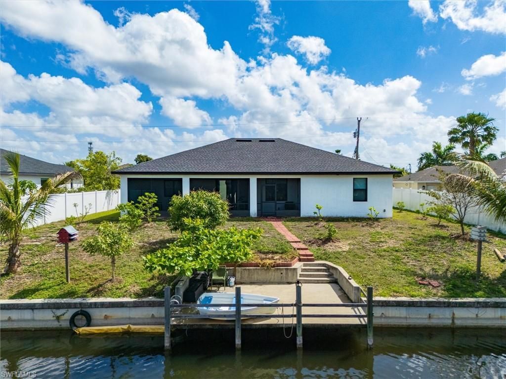 220 NE 8th Pl, Cape Coral, FL 33909 Photo