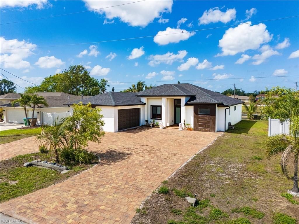 220 NE 8th Pl, Cape Coral, FL 33909 Photo