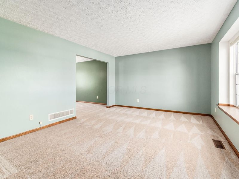 7769 Spyglass Hill Court, Pickerington, OH 43147 Photo 12