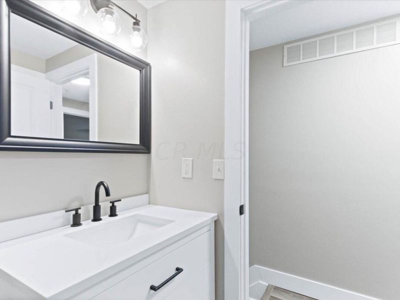 3548 Chantilly Street, Columbus, OH 43207 Photo 20