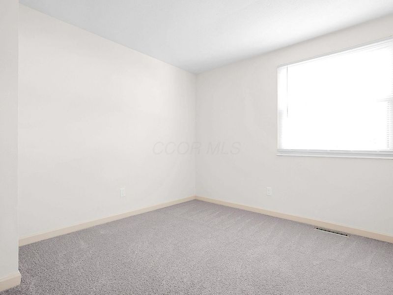 1836 Penfield Court S, Columbus, OH 43227 Photo 16