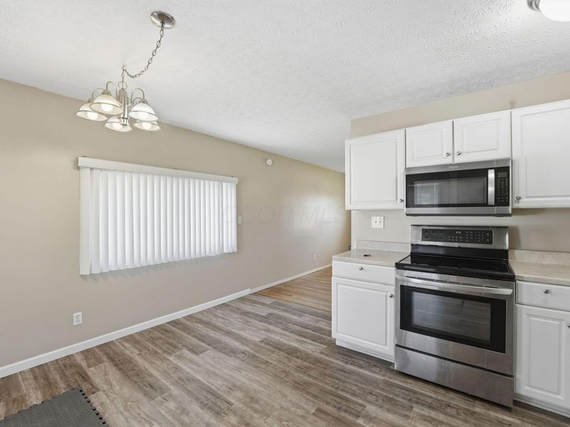 5584 Newport Court , Columbus, OH 43232 Photo 13