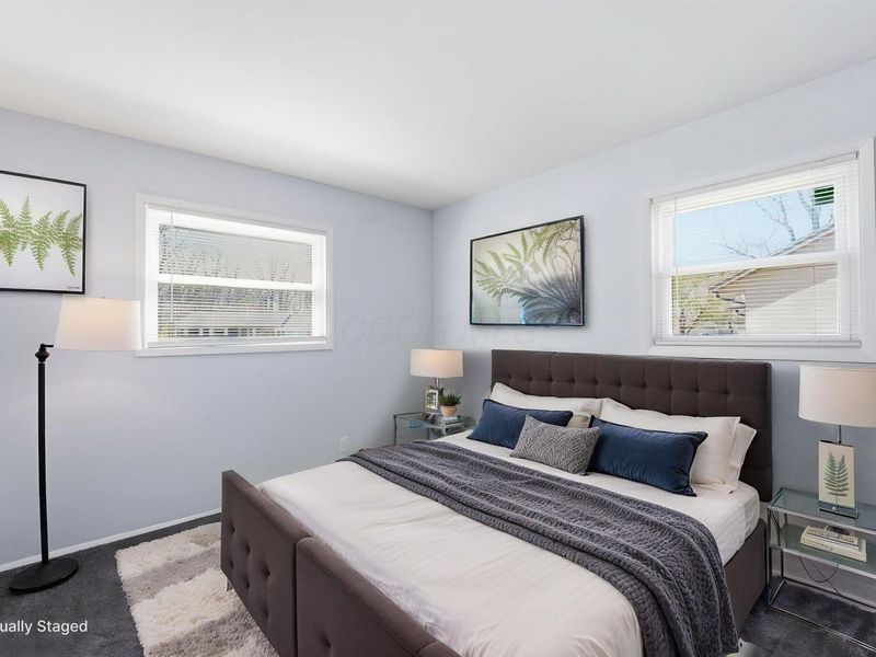 5584 Newport Court , Columbus, OH 43232 Photo 22