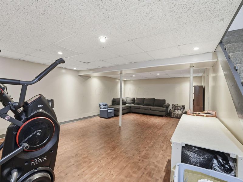 5584 Newport Court , Columbus, OH 43232 Photo 26