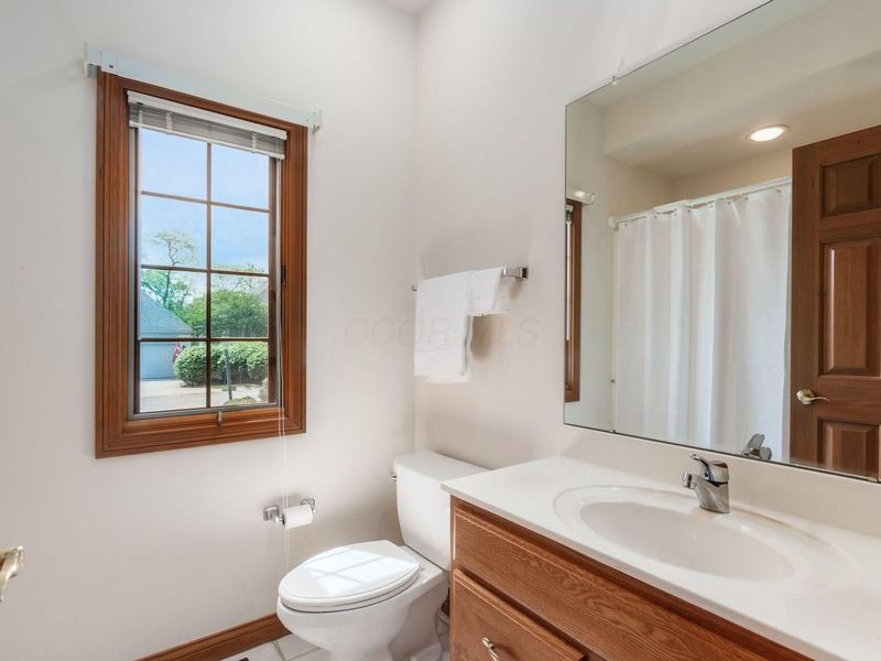 824 Katherines Ridge Lane, Columbus, OH 43235 Photo 20