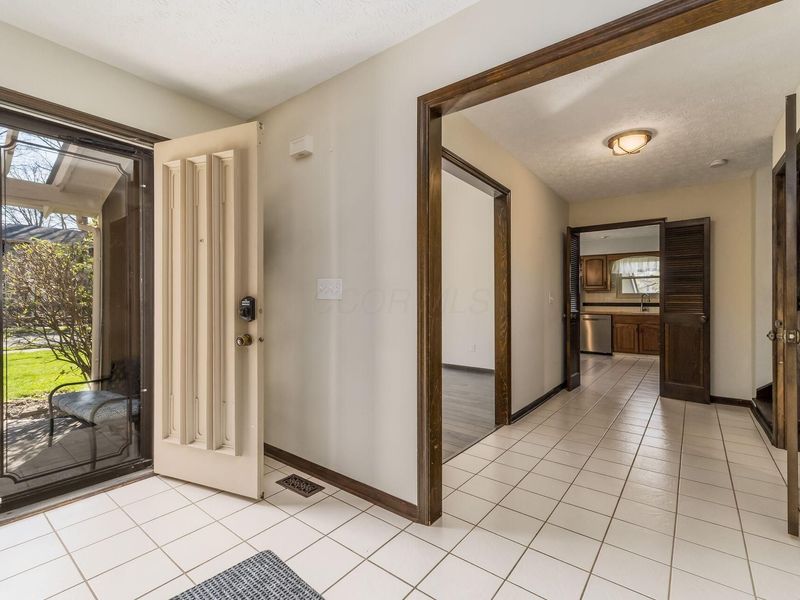 1113 Autumn Creek Circle, Westerville, OH 43081 Photo 8