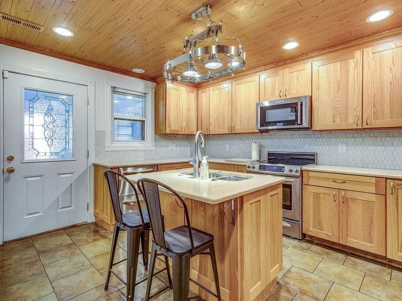 1029 Michigan Avenue, Columbus, OH 43201 Photo 10