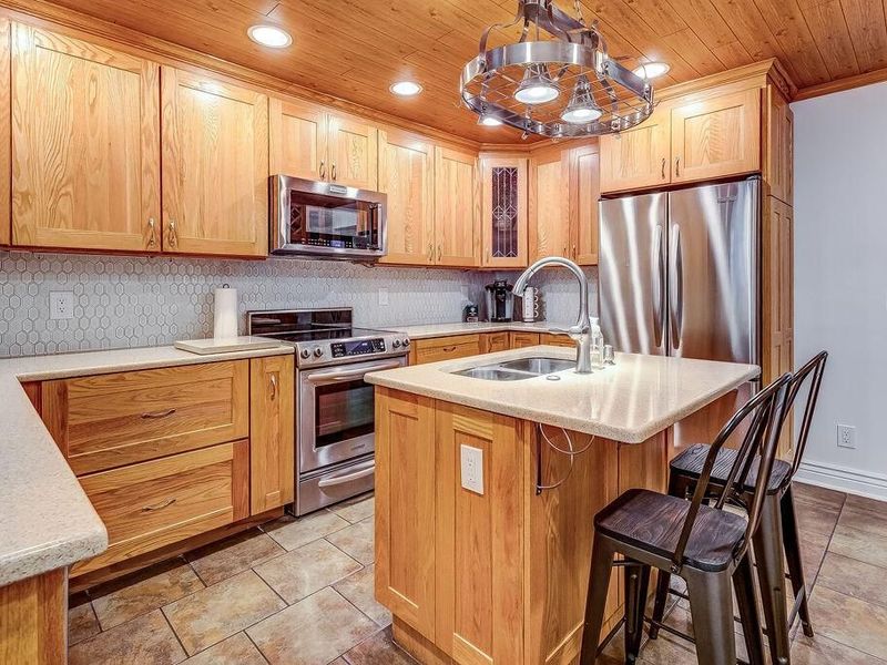 1029 Michigan Avenue, Columbus, OH 43201 Photo 12