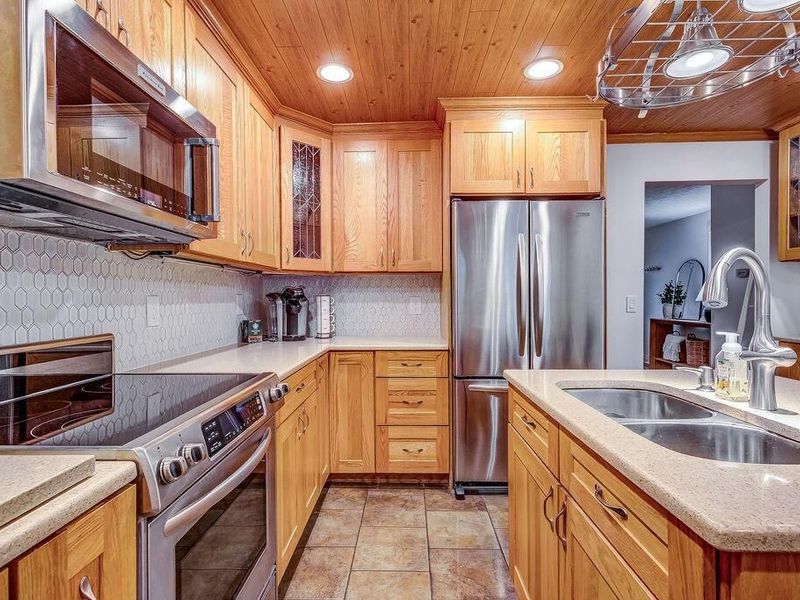 1029 Michigan Avenue, Columbus, OH 43201 Photo 13