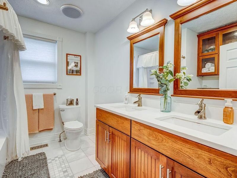 1029 Michigan Avenue, Columbus, OH 43201 Photo 19