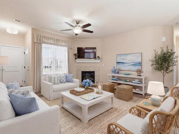 W197N16894 Stonewall DRIVE, Jackson, WI 53037