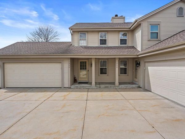 1248 River Park CIRCLE, Unit E, Mukwonago, WI 53149
