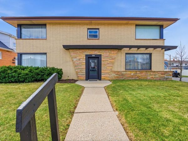 5633 W Oklahoma AVENUE, Milwaukee, WI 53219