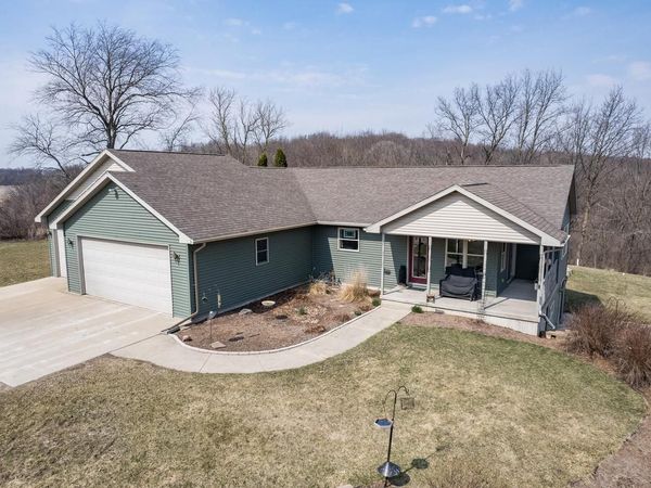 931 Canal ROAD, Waterloo, WI 53594