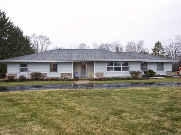 12437 N Emily LANE, Mequon, WI 53092