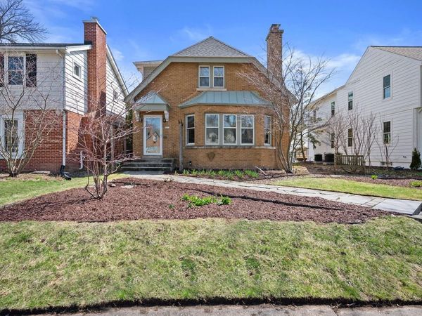 4832 N Newhall STREET, Whitefish Bay, WI 53217