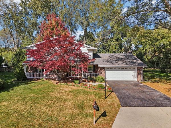 720 W Fairfield COURT, Glendale, WI 53217