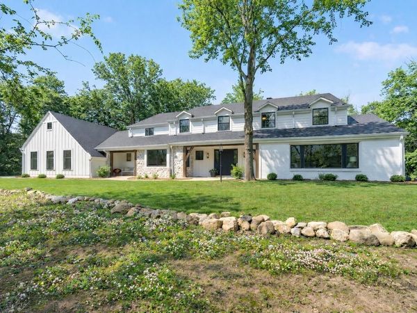 10525 N Fairway LANE, Mequon, WI 53092